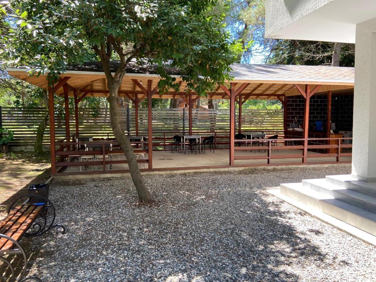 Hotel Apra Πιτσούντα Εξωτερικό φωτογραφία