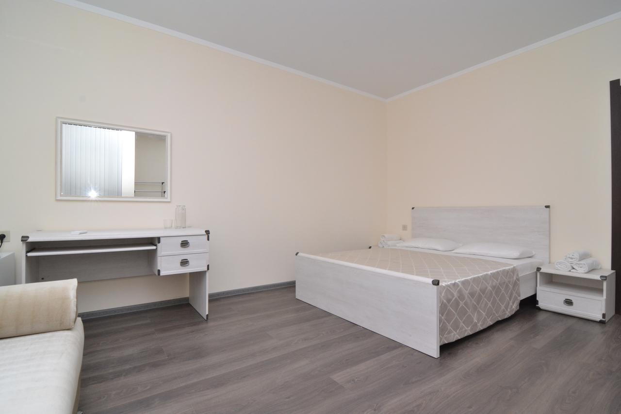 Hotel Apra Πιτσούντα Εξωτερικό φωτογραφία