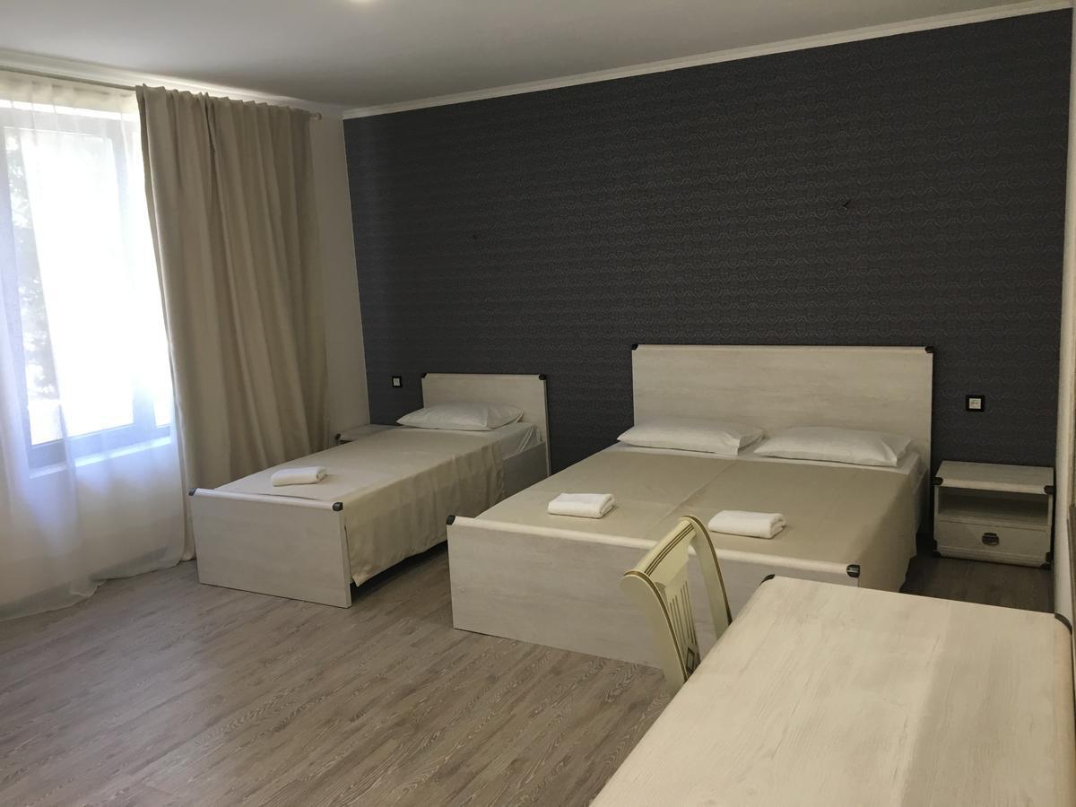 Hotel Apra Πιτσούντα Εξωτερικό φωτογραφία